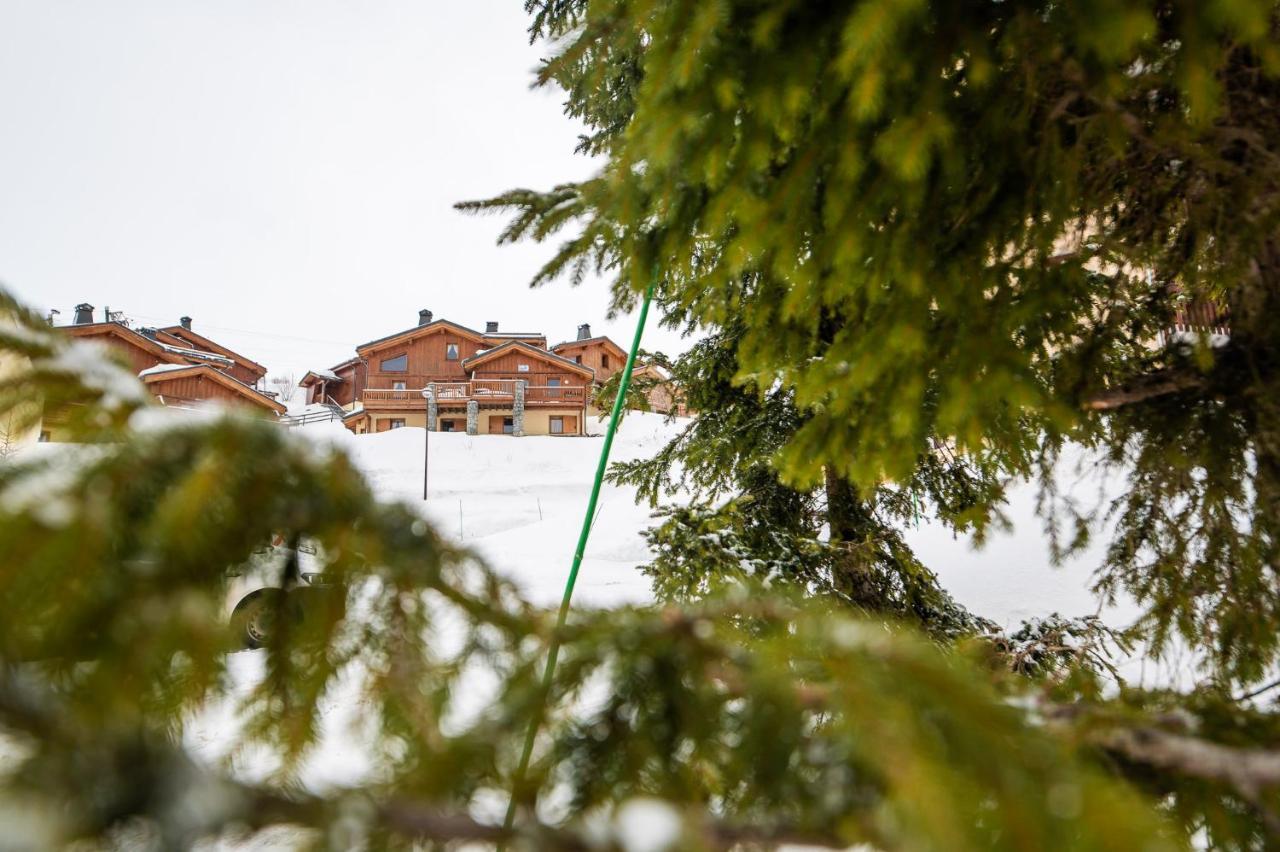 Parc Madeleine - Chalets Saint-Francois-Longchamp Exterior photo